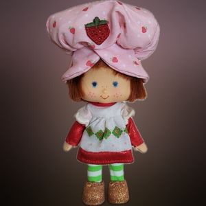 Strawberry shortcake 6 inch doll